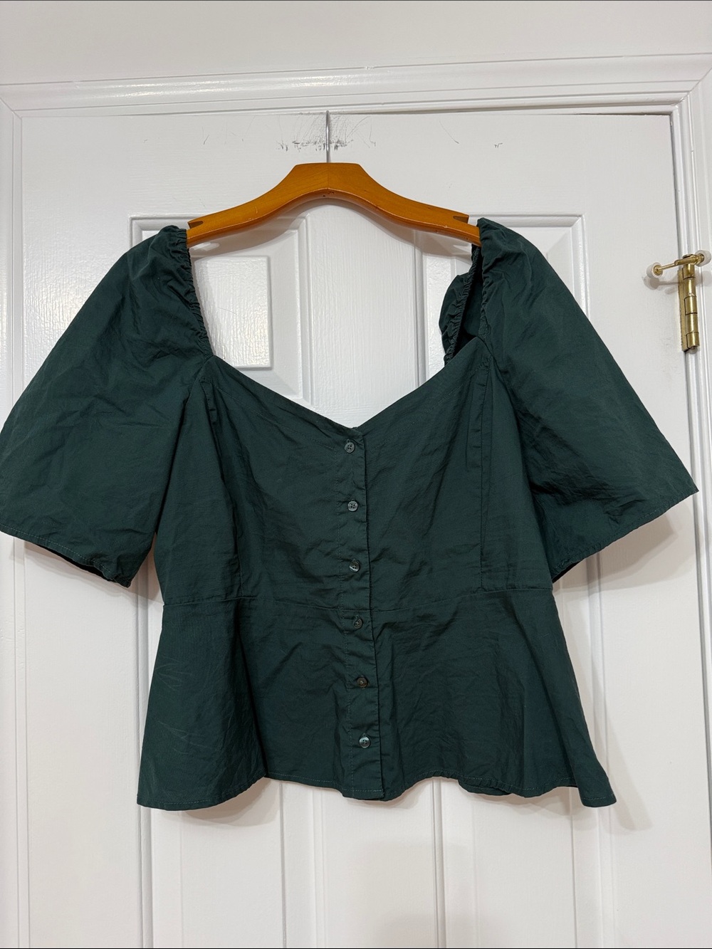 Gap Women's Dark Green Button-Front Puff Sleeve Top